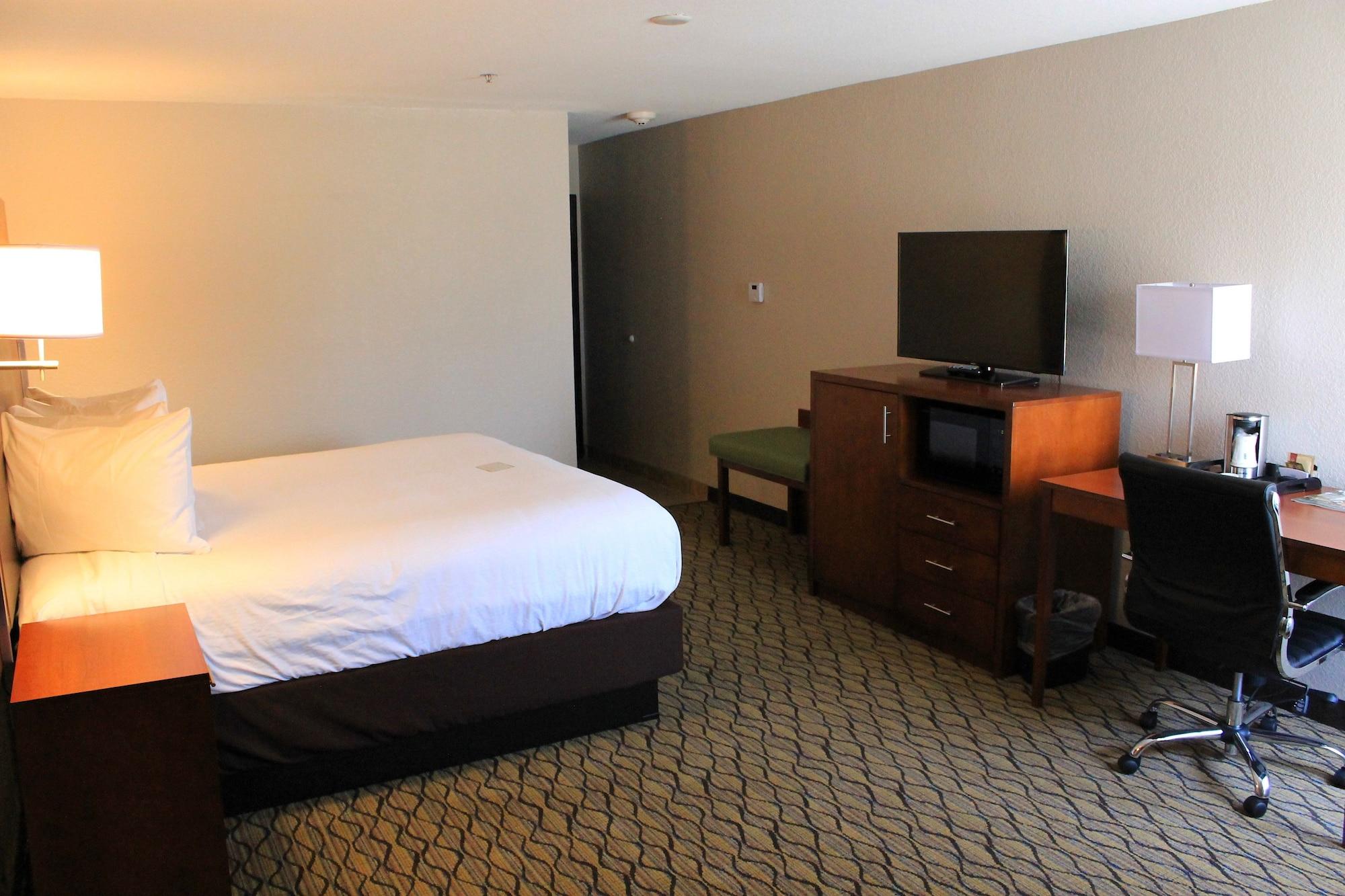 Wyndham Garden Fort Wayne Zewnętrze zdjęcie