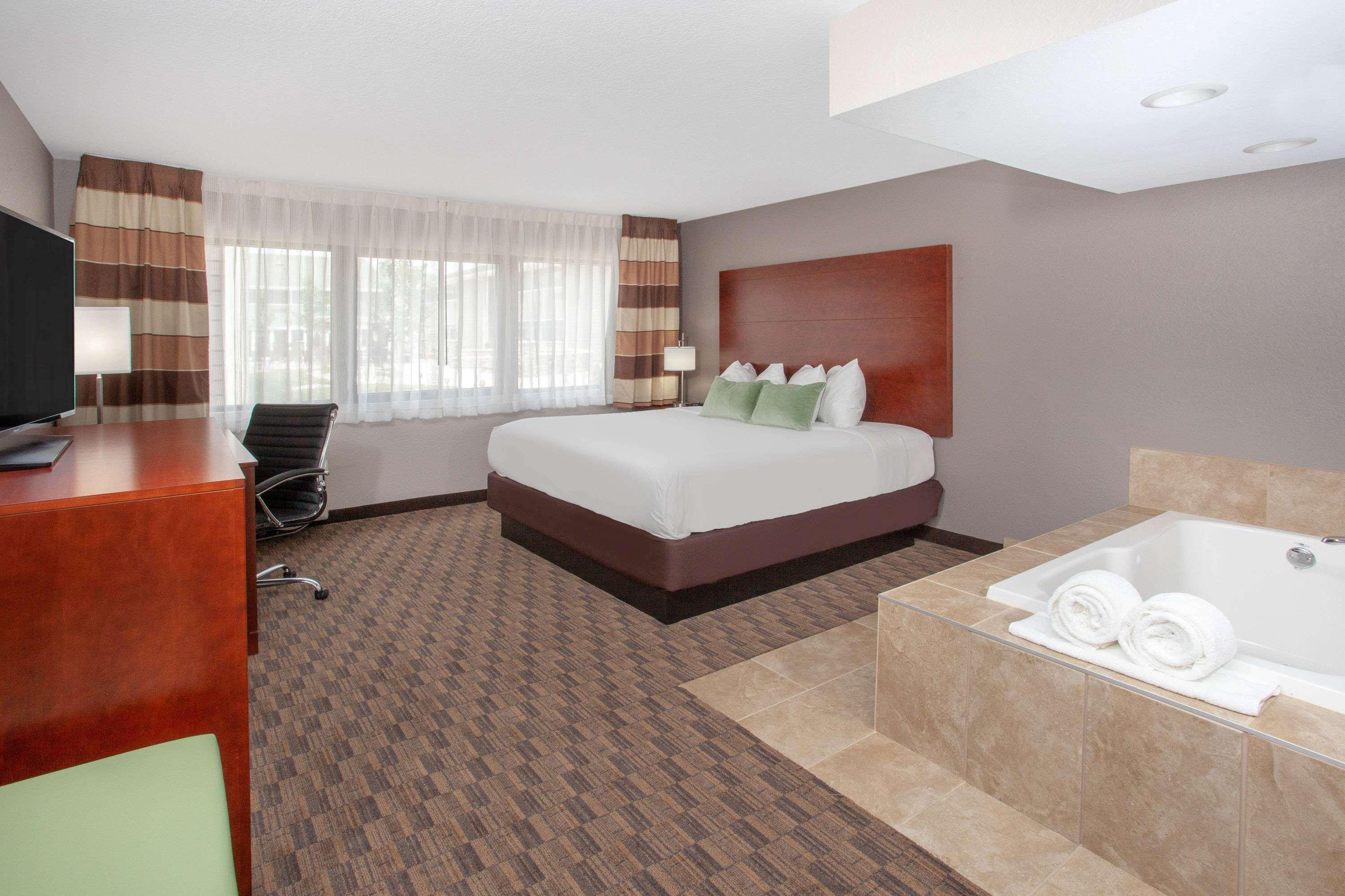 Wyndham Garden Fort Wayne Zewnętrze zdjęcie